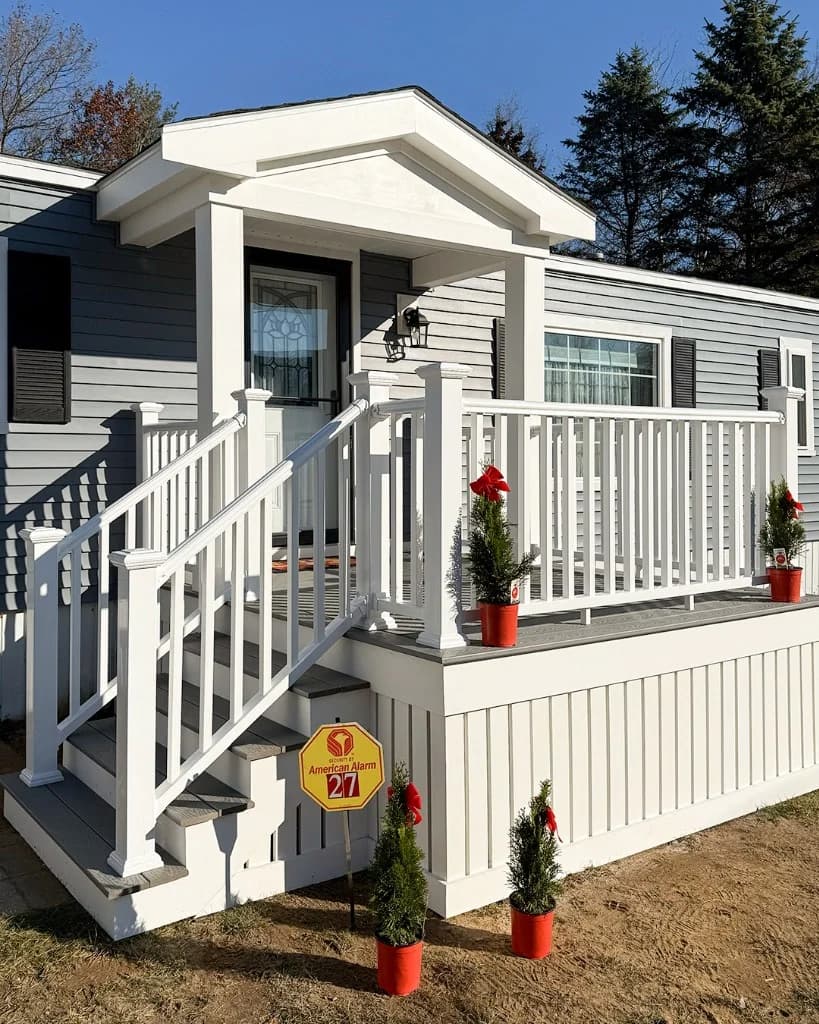 Multi-Level Deck Structure